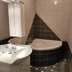 Varalja Vendeghaz * Тата