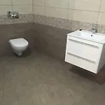 Varalja Vendeghaz Тата