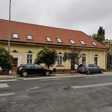 Váralja *