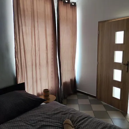 Apartament Varalja Vendeghaz Tata