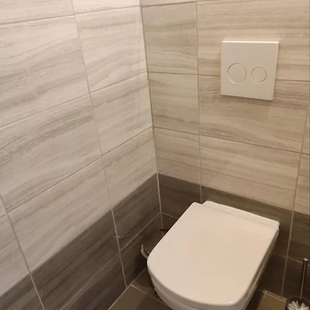 Apartament Varalja Vendeghaz *