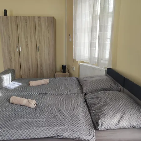 Varalja Vendeghaz Apartament