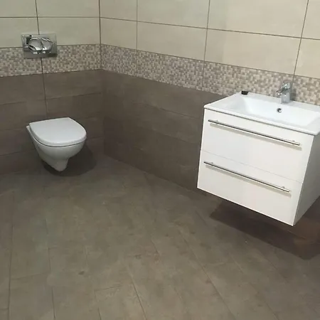 Váralja Tata