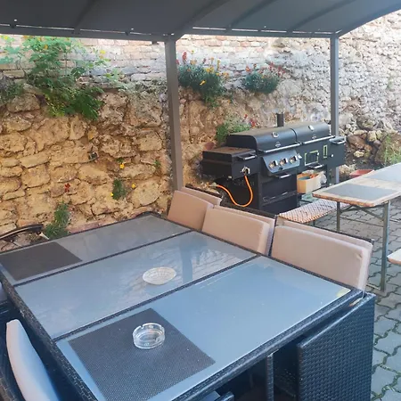 Apartament Varalja Vendeghaz *