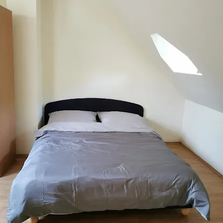 Apartament Varalja Vendeghaz