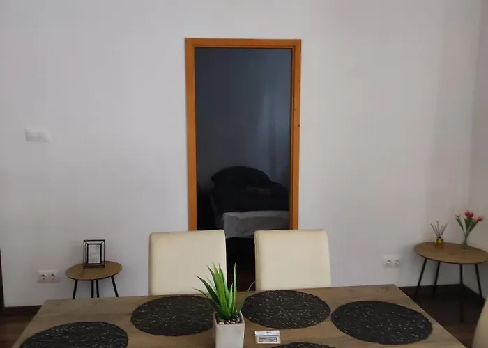 Lägenhet Varalja Vendeghaz *